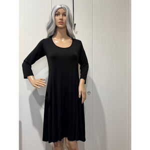 Women's Shirin stretch knit midi Dress Size M Black 3/4 sleeve princess seam EUC